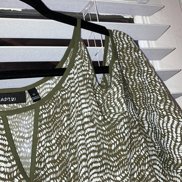 $5 Sale! Olive Green Cold Shoulder Top - Picture 5 of 6